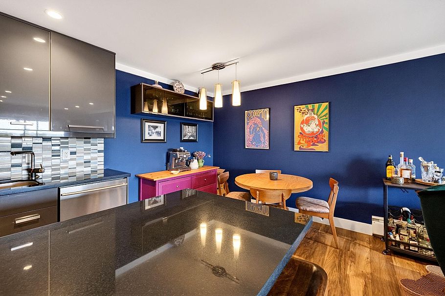 307 252 W 2nd Street North Vancouver, BC - 17