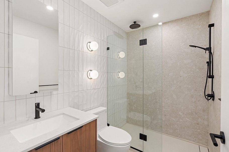 SL 3 2333 E 54th Avenue Vancouver, BC - 27