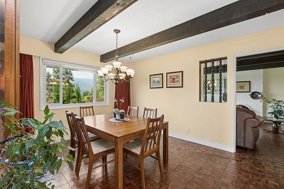 704 Maurelle Court North Vancouver, BC - 7