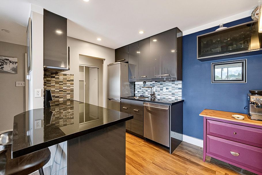 307 252 W 2nd Street North Vancouver, BC - 12