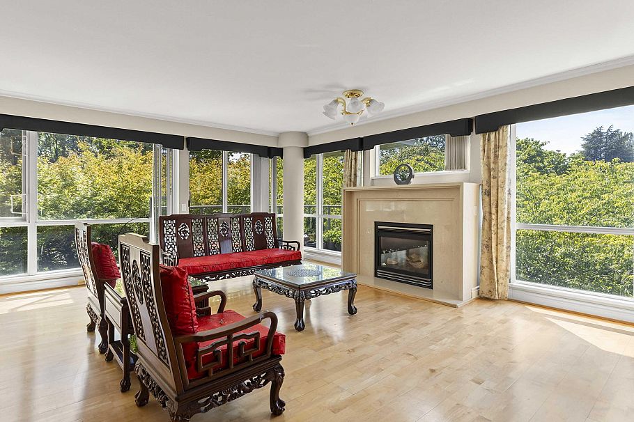 412 618 W 45th Avenue Vancouver, BC - 4