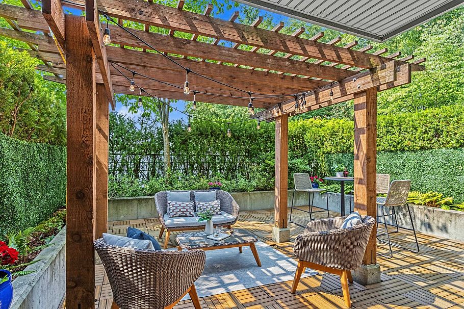 210 1677 Lloyd Avenue North Vancouver, BC - 24