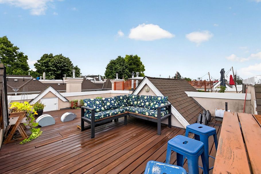 109 225 E 6th Street North Vancouver, BC - 23