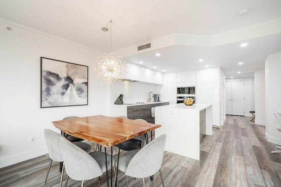 1907 1050 Burrard Street Vancouver, BC - 15