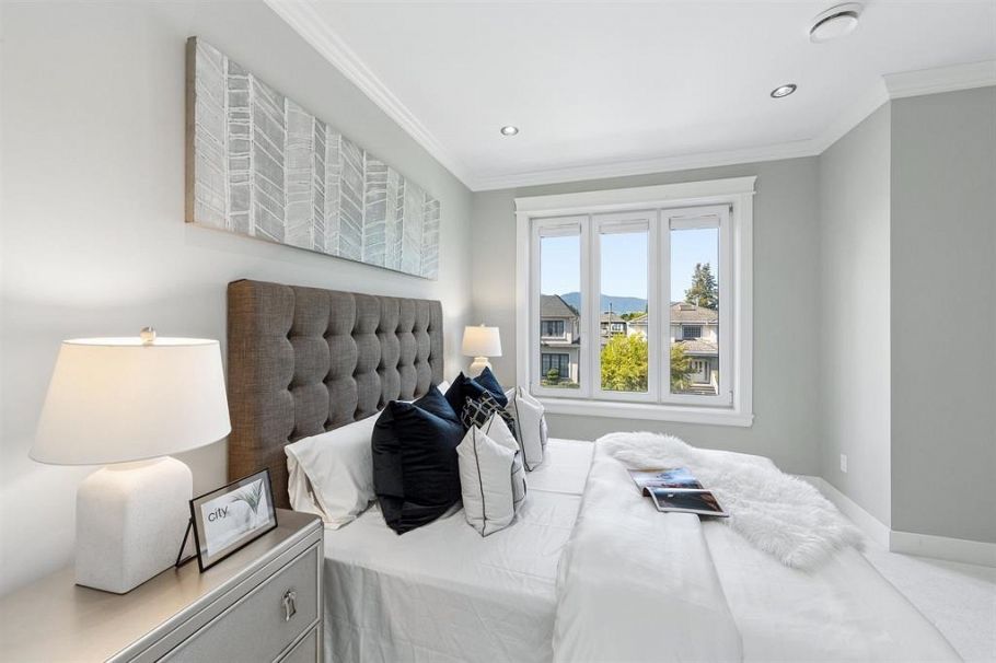 3078 W 20th Avenue Vancouver, BC - 21