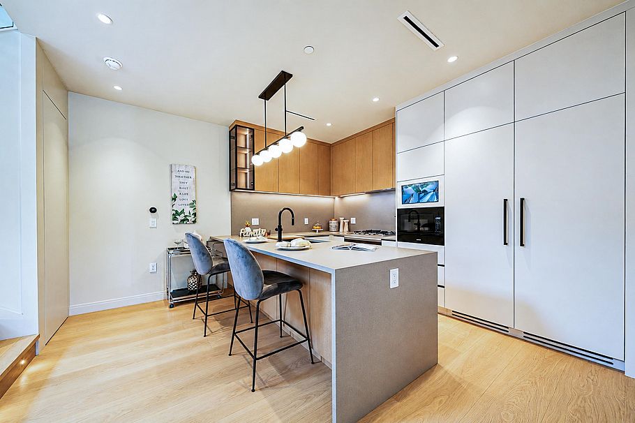 3836 W 21st Avenue Vancouver, BC - 9