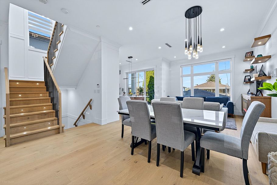4990 Sherbrooke Street Vancouver, BC - 6
