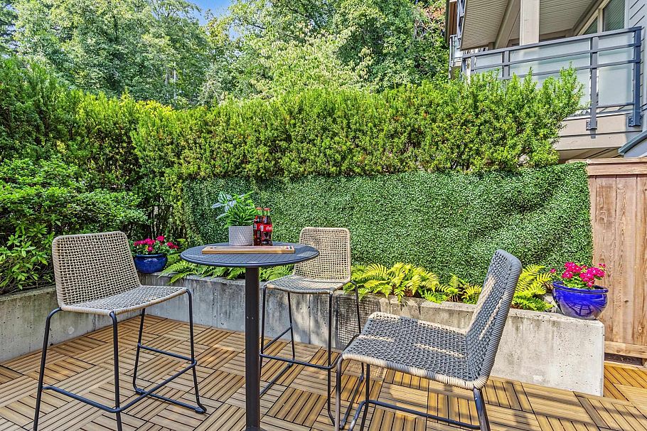 210 1677 Lloyd Avenue North Vancouver, BC - 25