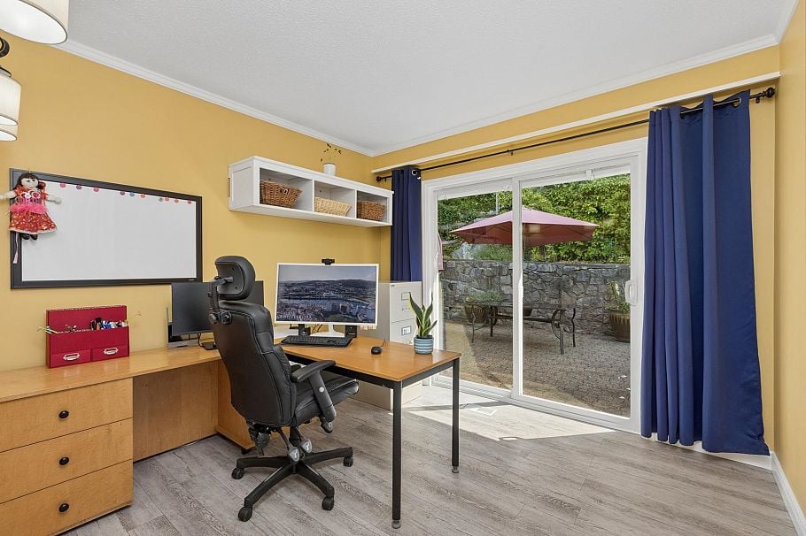 704 Maurelle Court North Vancouver, BC - 20