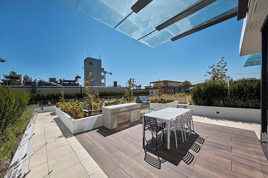 807 135 E 13th Street Vancouver, BC - 32