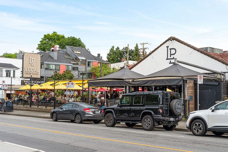 210 2234 W 1st Avenue Vancouver, BC - 25
