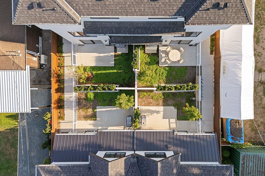 SL 2 2333 E 54th Avenue Vancouver, BC - 38