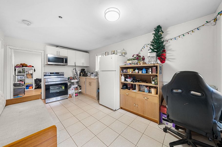 5174 Aberdeen Street Vancouver, BC - 27