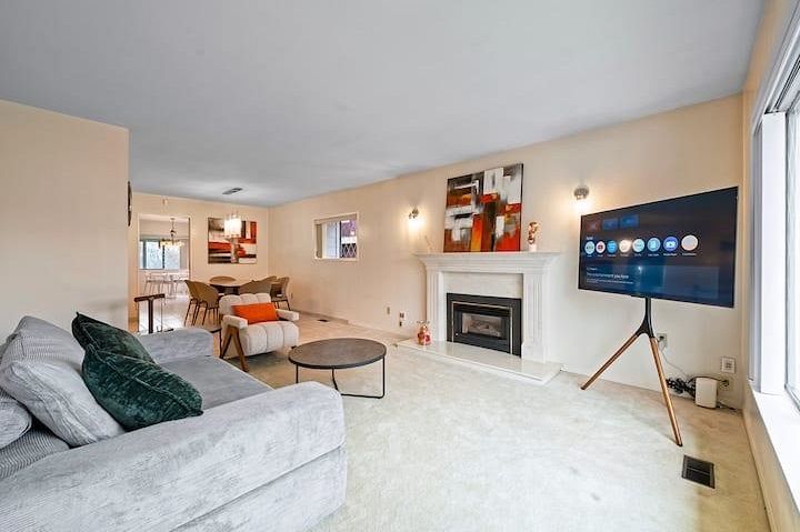 3136 E 53rd Avenue Vancouver, BC - 6