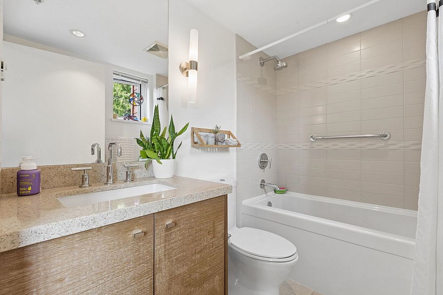 207 3732 Mt Seymour Parkway North Vancouver, BC - 16