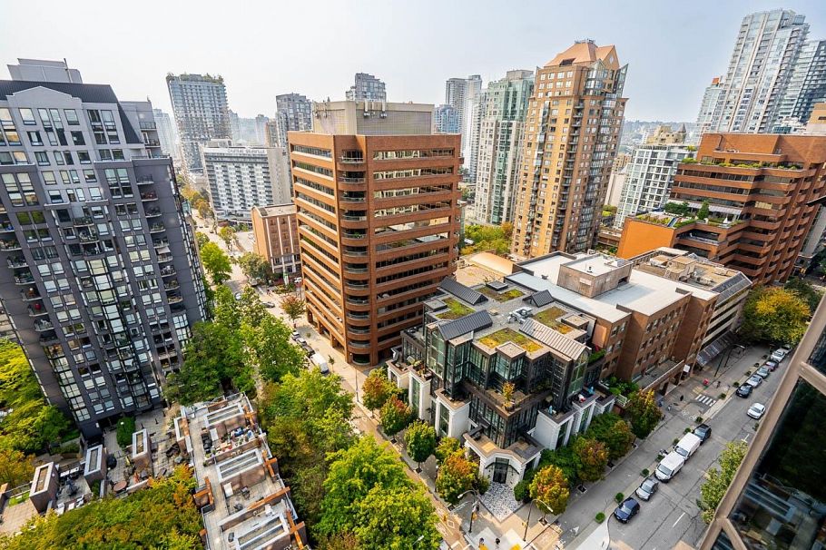 1907 1050 Burrard Street Vancouver, BC - 40
