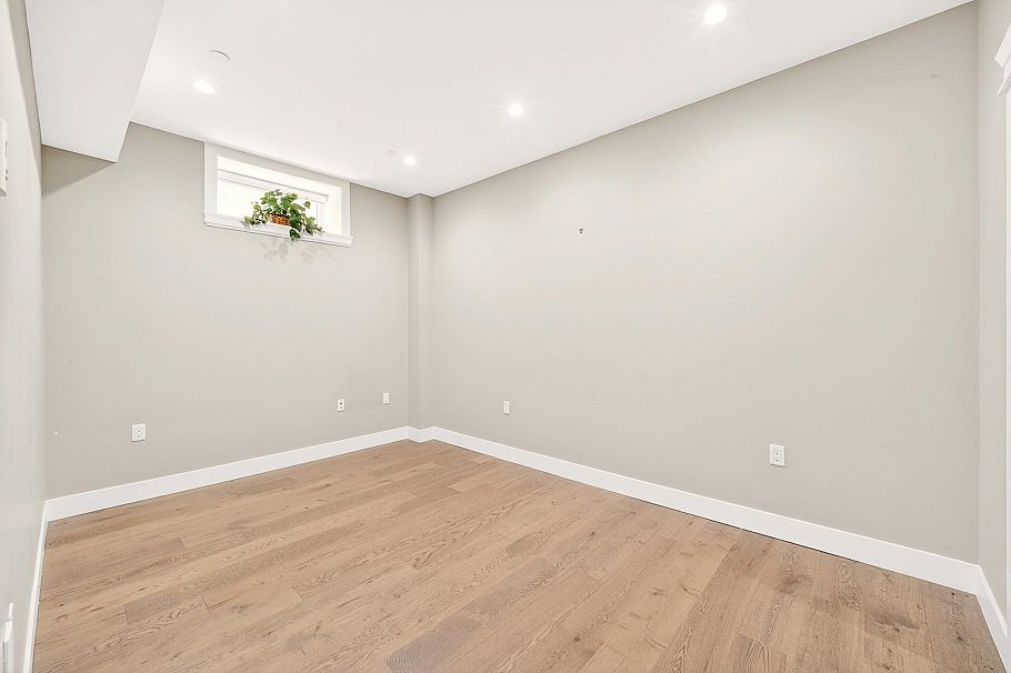 8068 Haig Street Vancouver, BC - 21