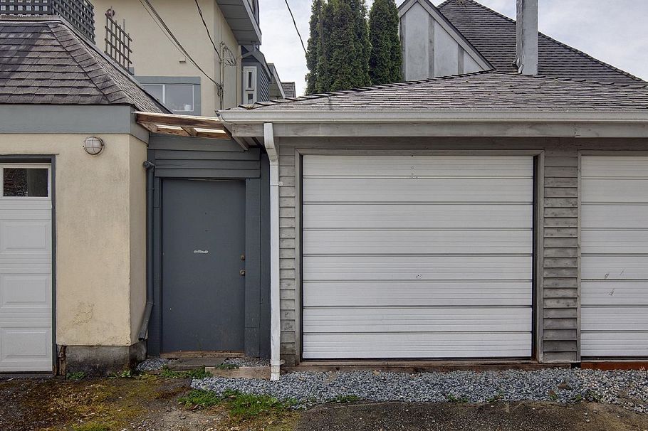 2977 W 6th Avenue Vancouver, BC - 38