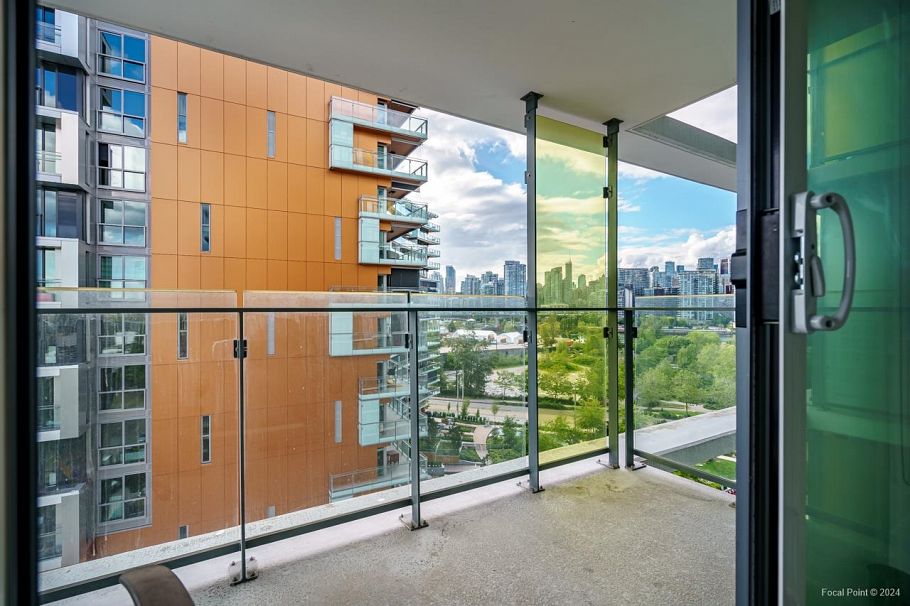 1008 1788 Columbia Street Vancouver, BC - 3