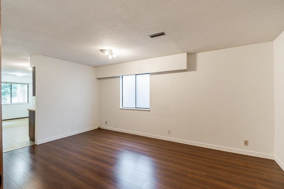 3226 W 5th Avenue Vancouver, BC - 15
