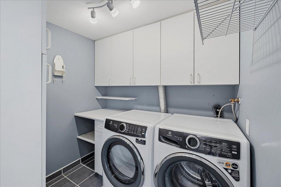 901 2988 Alder Street Vancouver, BC - 26