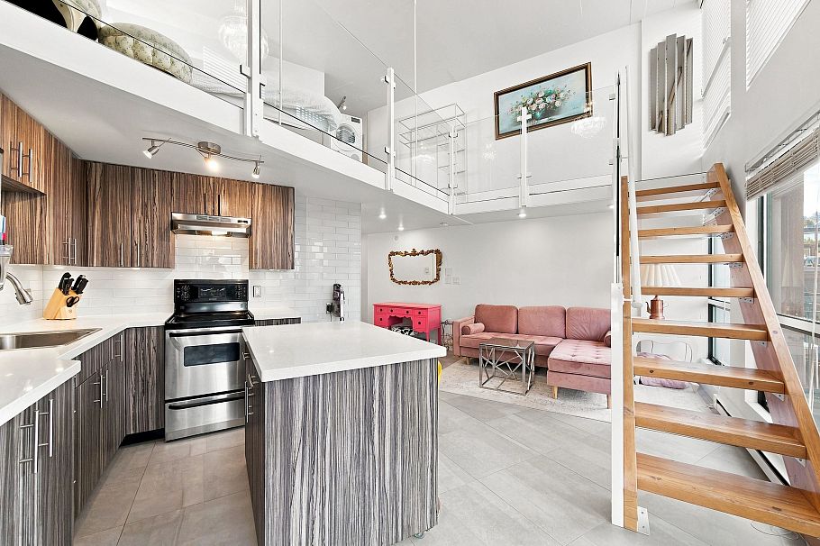 311 1 E Cordova Street Vancouver, BC - 5