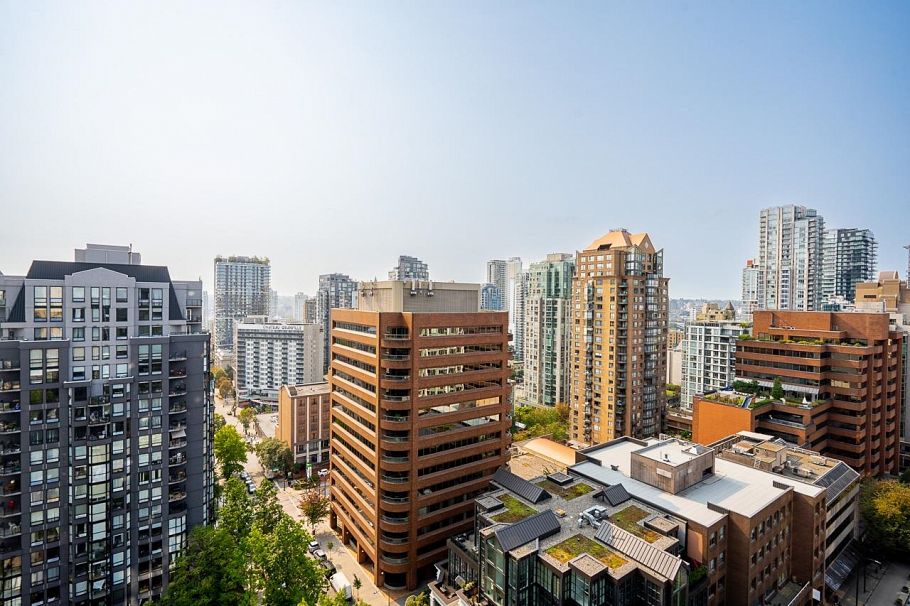 1907 1050 Burrard Street Vancouver, BC - 39