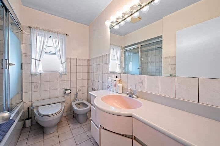 3136 E 53rd Avenue Vancouver, BC - 21