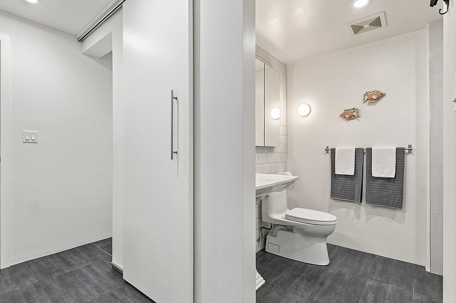 308 1275 Hamilton Street Vancouver, BC - 14