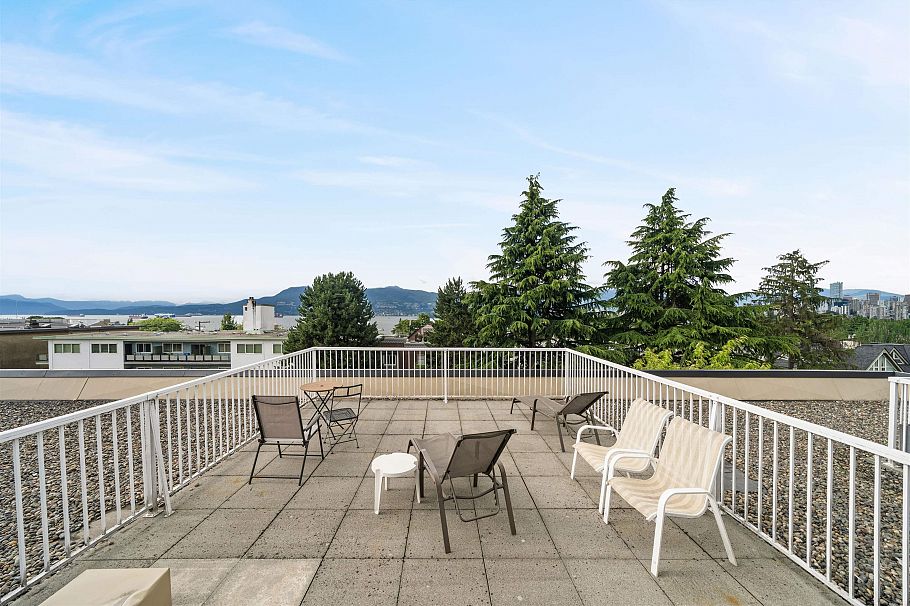 210 2234 W 1st Avenue Vancouver, BC - 16