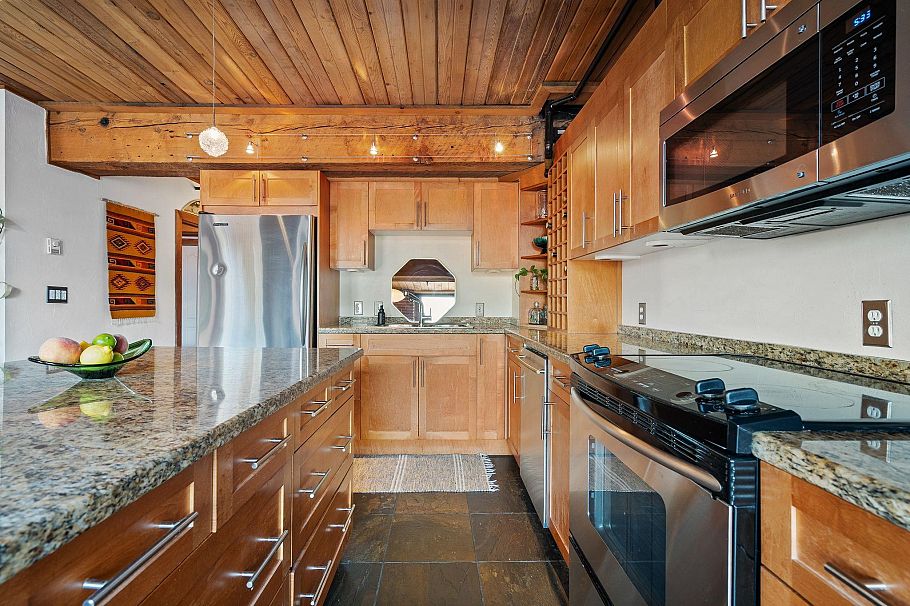 305 41 Alexander Street Vancouver, BC - 15