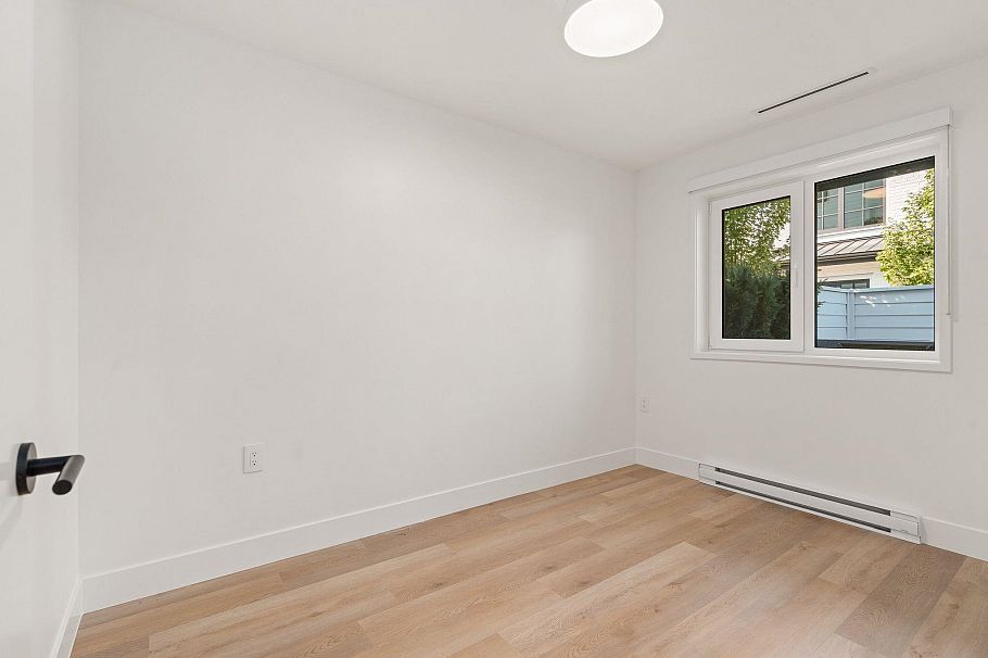 SL 3 2333 E 54th Avenue Vancouver, BC - 29