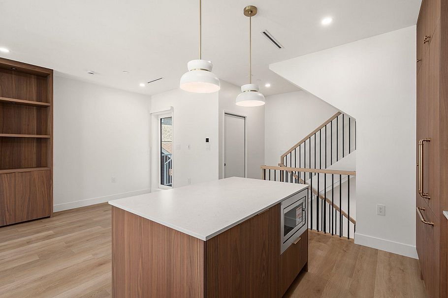 SL 3 2333 E 54th Avenue Vancouver, BC - 7