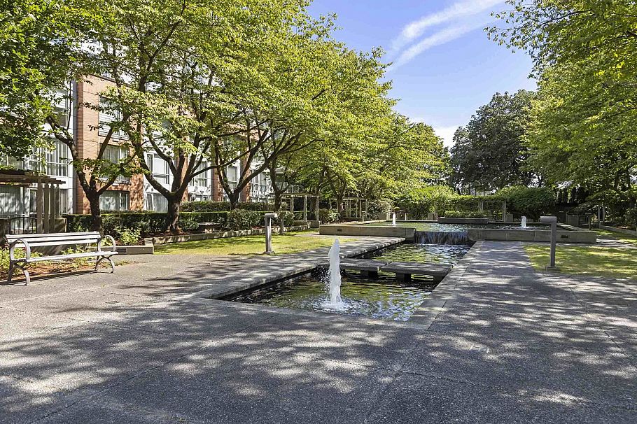 412 618 W 45th Avenue Vancouver, BC - 31