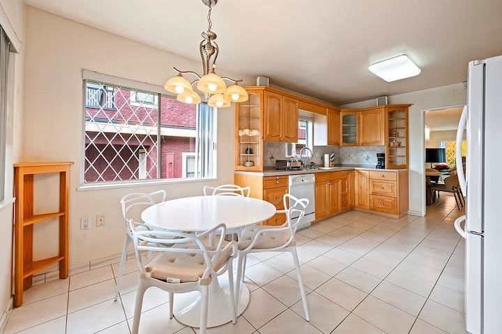 3136 E 53rd Avenue Vancouver, BC - 11