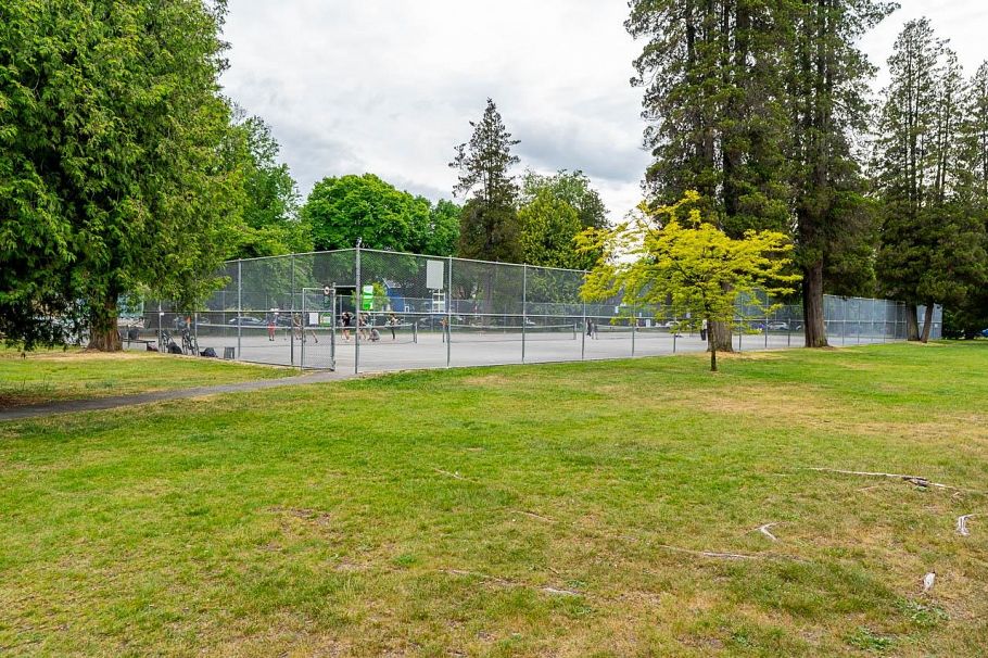 3226 W 5th Avenue Vancouver, BC - 31