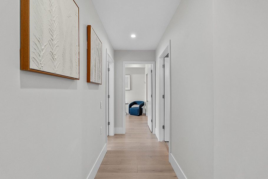 206 1591 Bowser Avenue North Vancouver, BC - 14