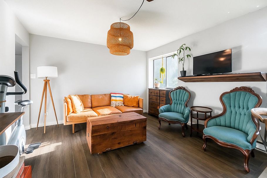 3003 Sunnyhurst Road North Vancouver, BC - 28