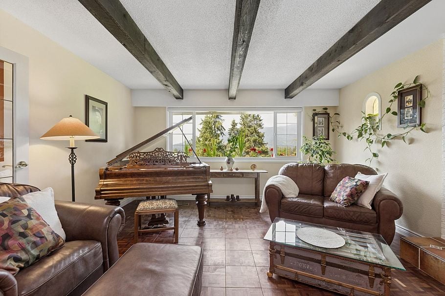 704 Maurelle Court North Vancouver, BC - 5