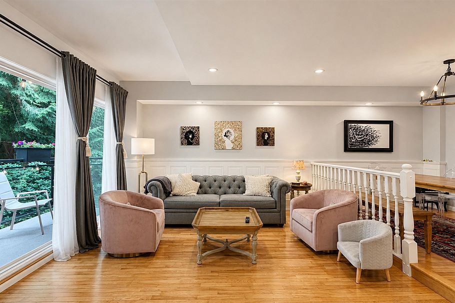 3938 Indian River Drive North Vancouver, BC - 2