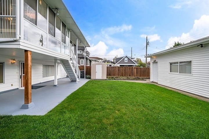 3136 E 53rd Avenue Vancouver, BC - 26