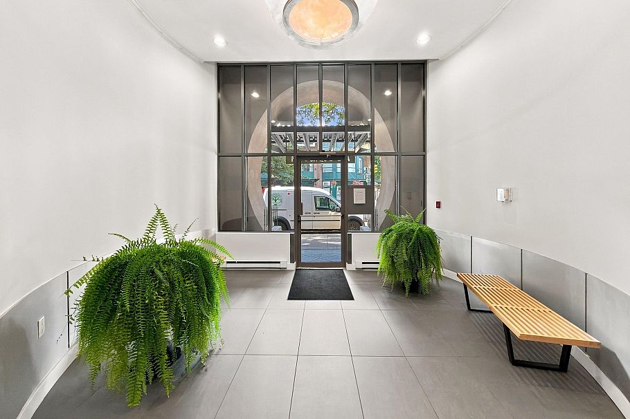 311 1 E Cordova Street Vancouver, BC - 19