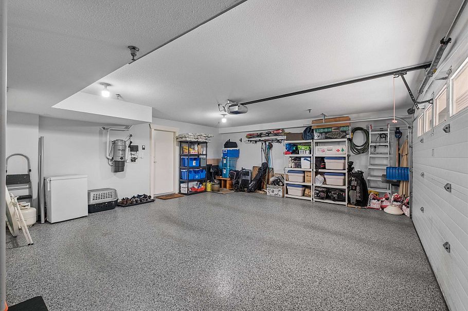 261 E Queens Road North Vancouver, BC - 22