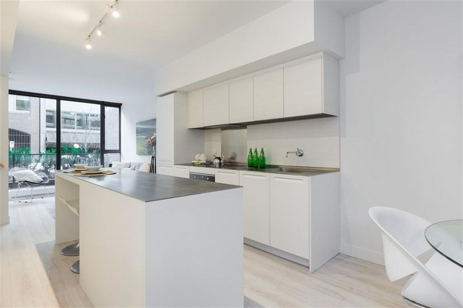 1135 Hornby Street Vancouver, BC - 12