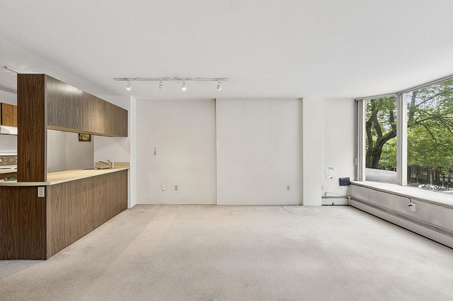 304 1330 Burrard Street Vancouver, BC - 11