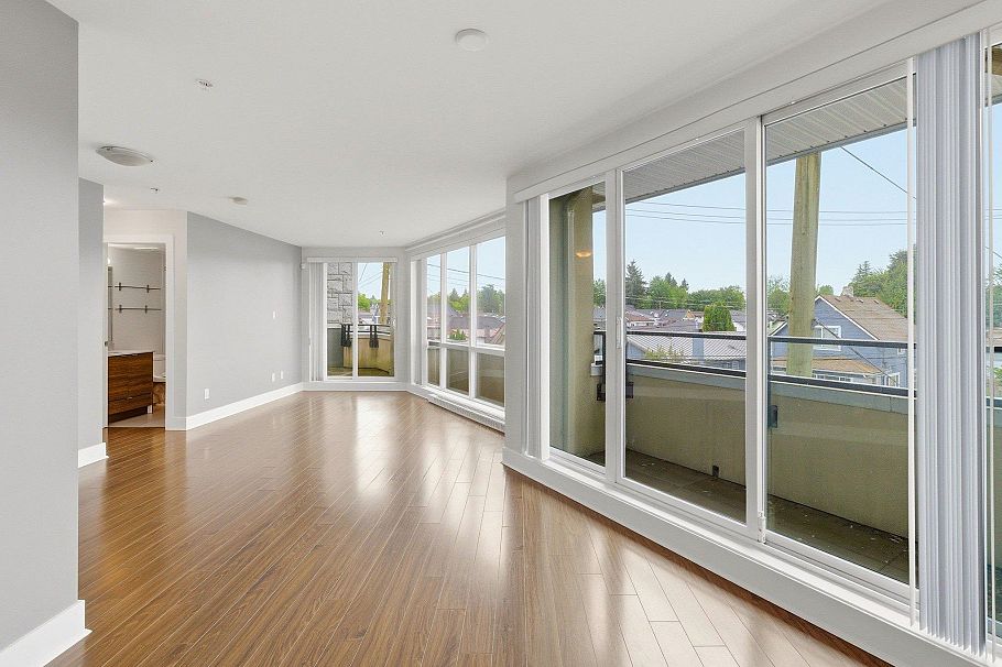 201 4338 Commercial Street Vancouver, BC - 22