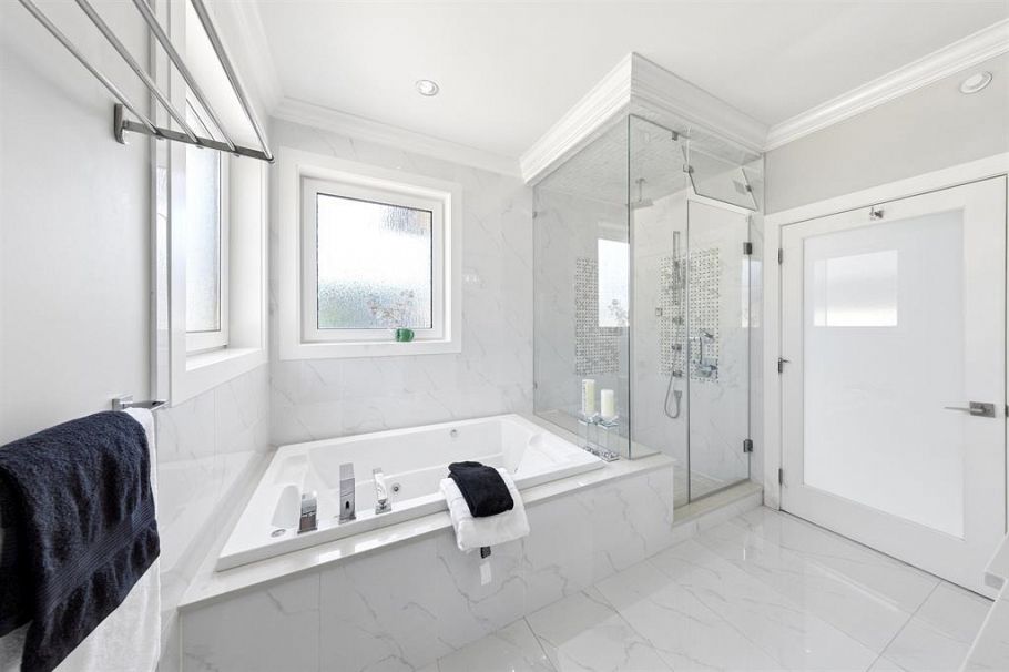3078 W 20th Avenue Vancouver, BC - 24