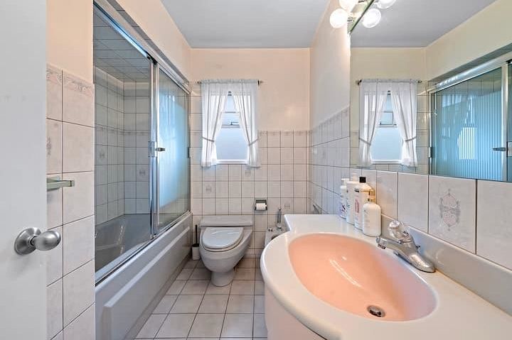 3136 E 53rd Avenue Vancouver, BC - 20
