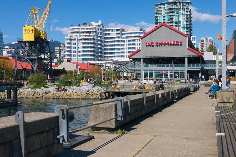 109 225 E 6th Street North Vancouver, BC - 32