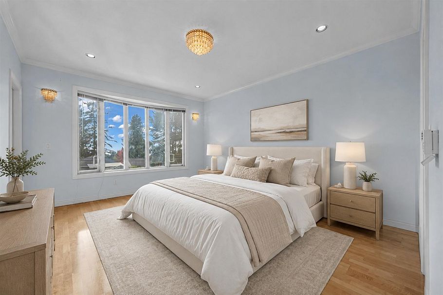 213 W 28th Street North Vancouver, BC - 6